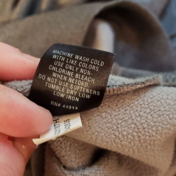 3 for $25 Under Armour Hoodie - Picture 3 of 7